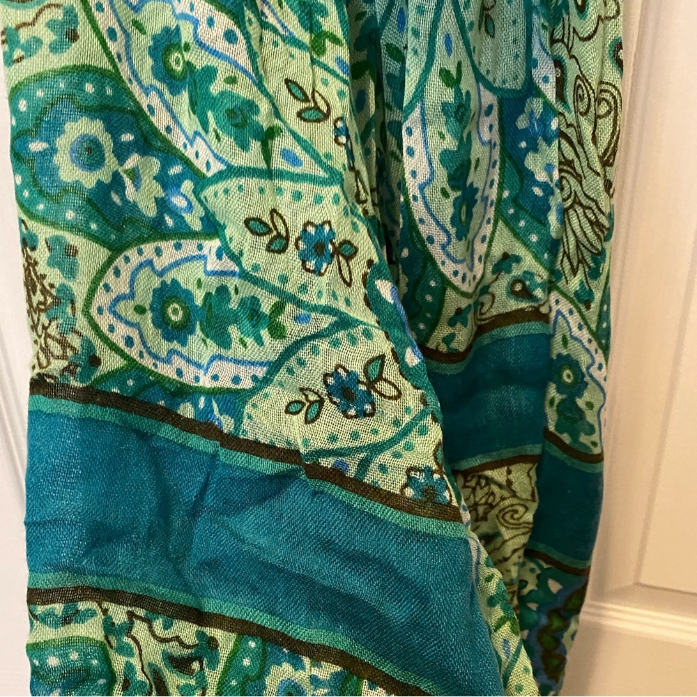 ⭐️5/$15! 8 Scarf Bundle! - Picture 8 of 16